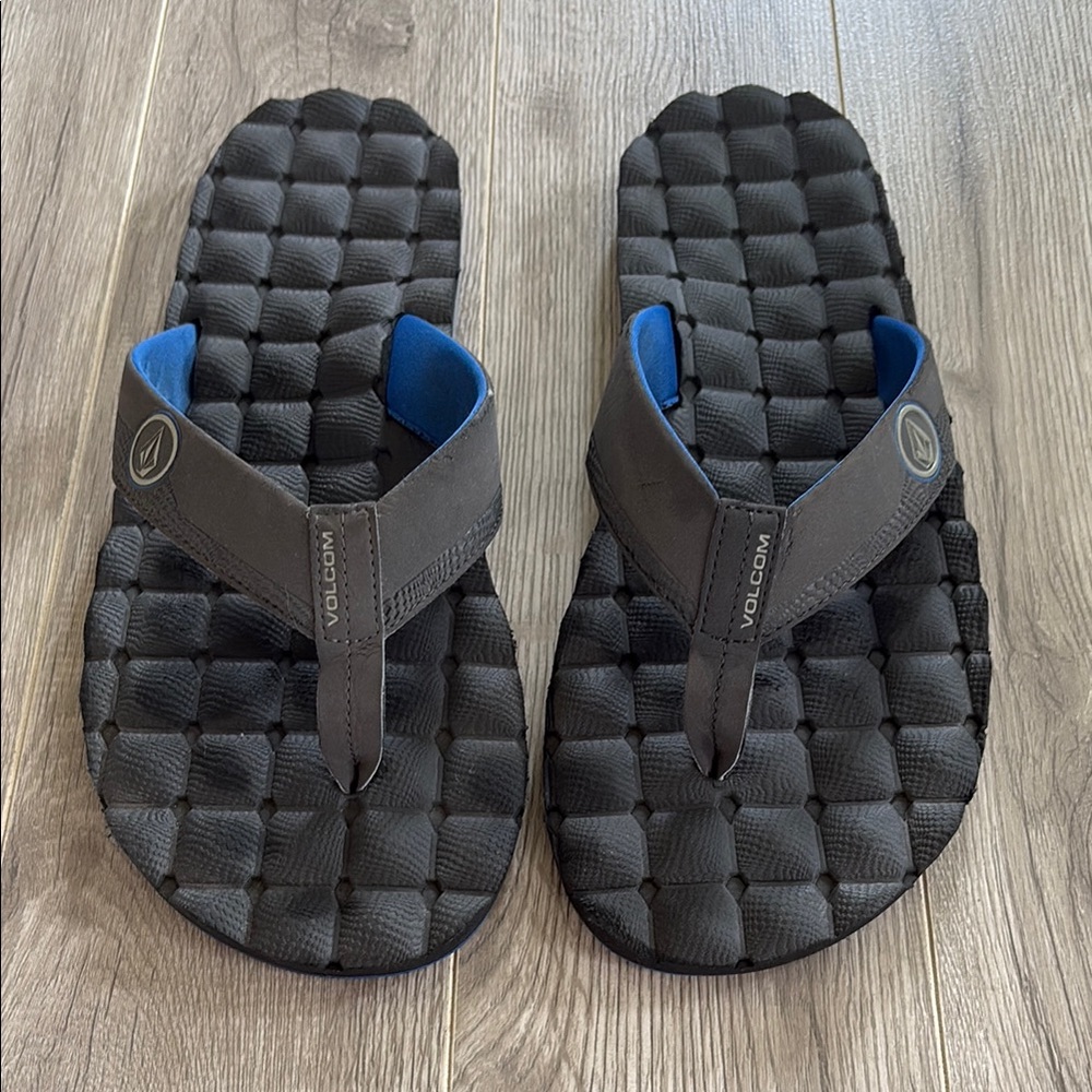 Volcom Men's Black and Blue Sandals